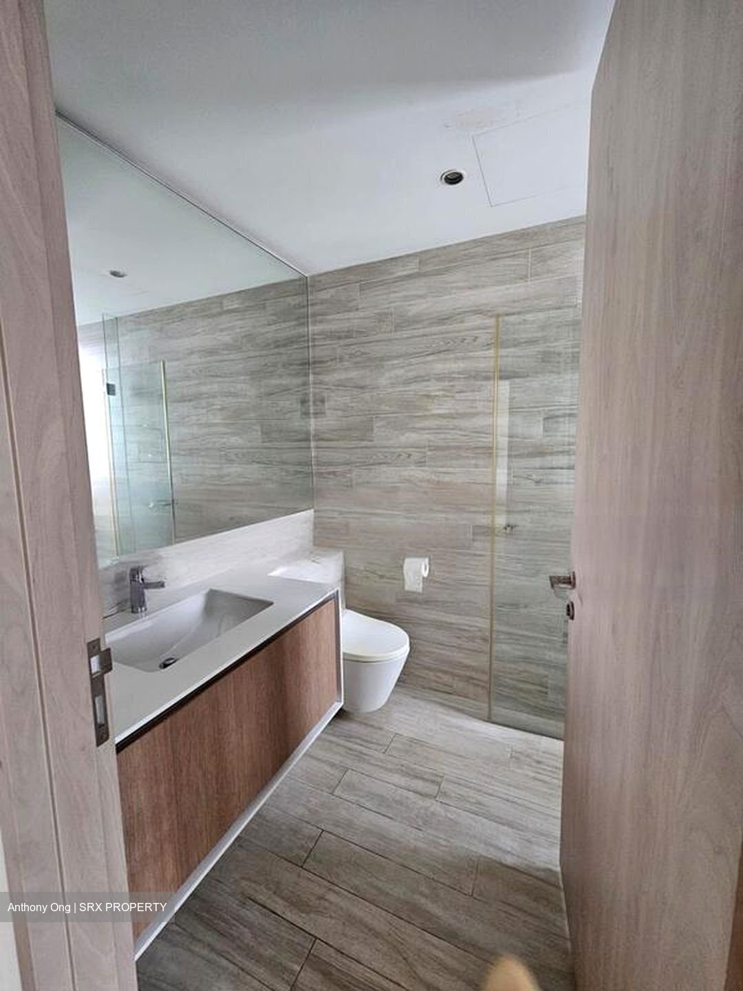 J Gateway (D22), Condominium #457504891